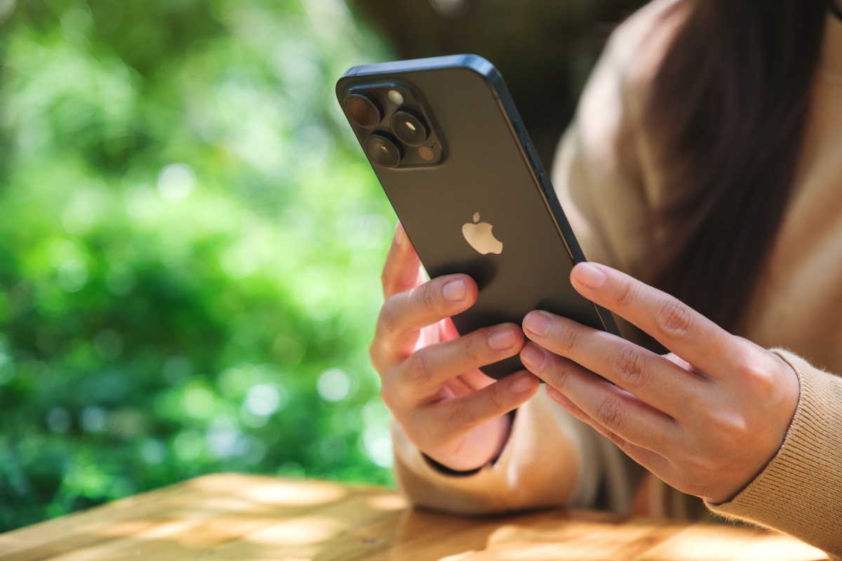 iPhone省電迷思破解！原以為這樣做更省電，16年前設計早已很完善