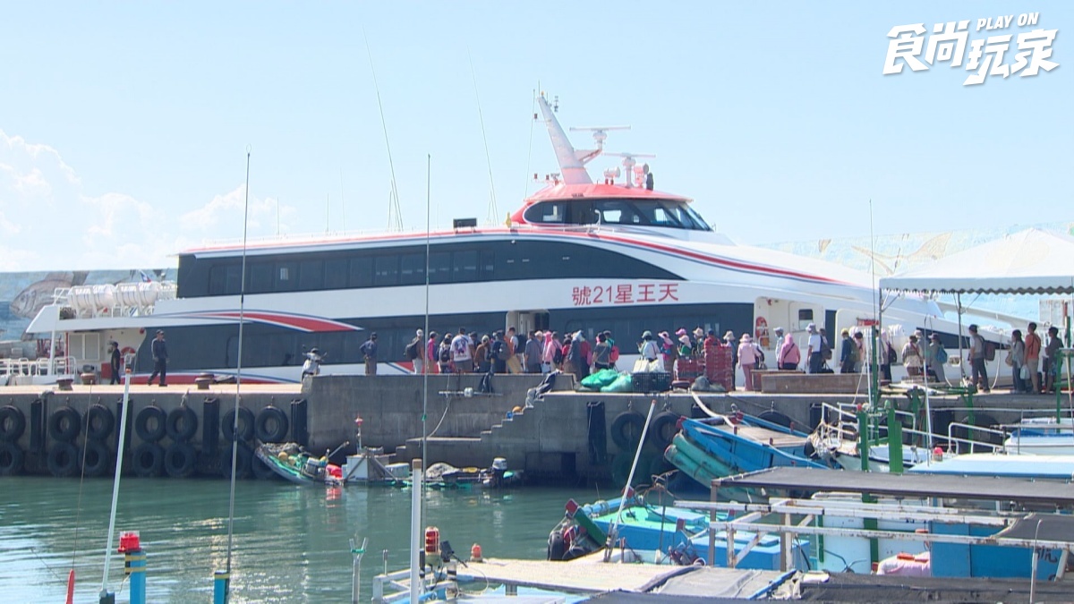 解鎖「超難吃牛肉麵」！綠島５家美食新推薦：帥哥老闆漢堡店、在地限定花生芡粿