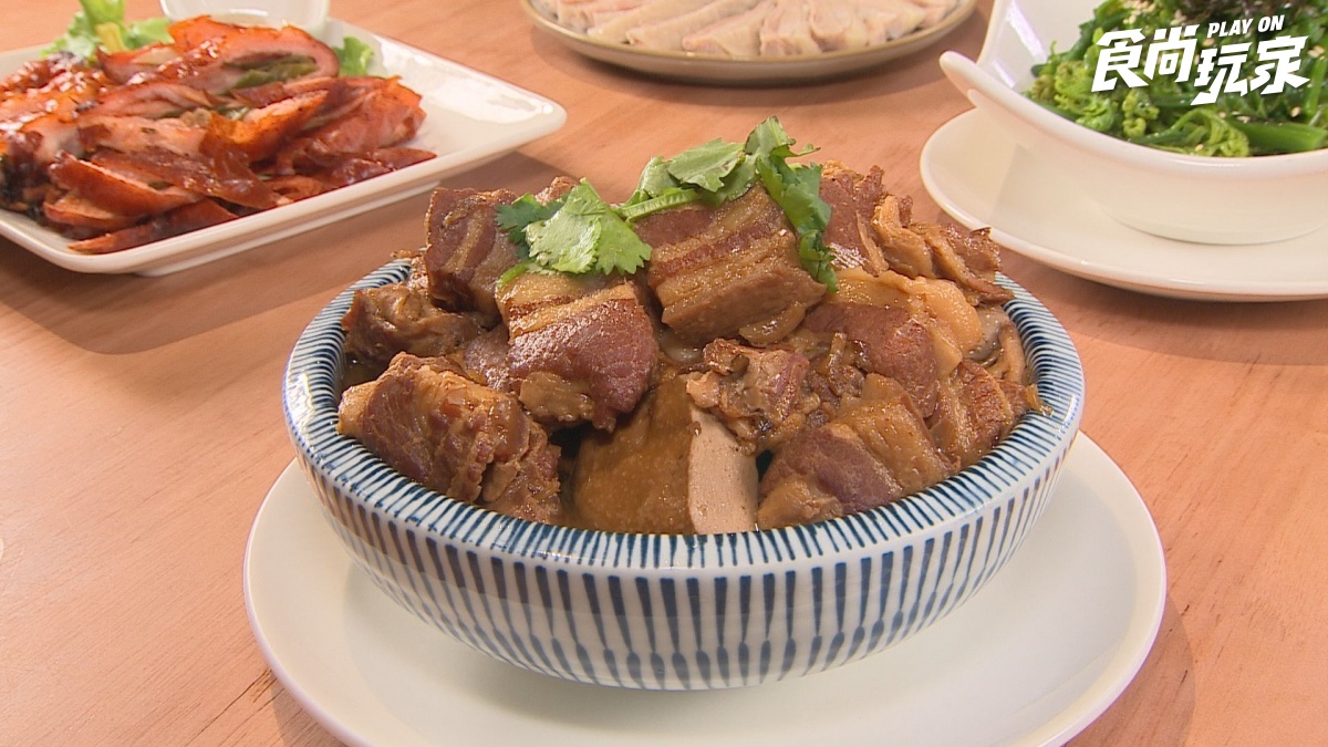 解鎖「超難吃牛肉麵」！綠島５家美食新推薦：帥哥老闆漢堡店、在地限定花生芡粿
