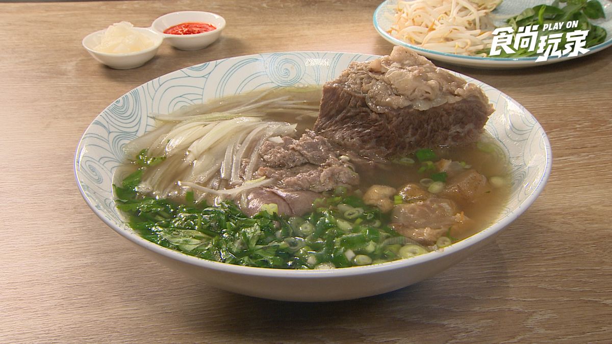 南投大份量美食＋隱藏寶藏店！必吃巨大蚵仔蓋飯、蒸蛋級豆花，加碼一日遊景點推薦