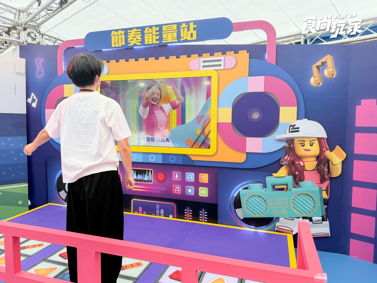 台北免費景點「樂高夏日遊樂場」開幕！摩天輪場景必拍，快閃店滿額送毛巾