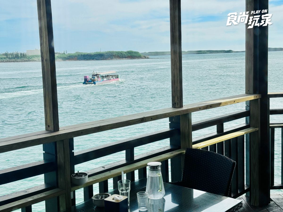 2026澎湖馬公市區美食推薦10家!排隊小吃、海鮮餐廳、咖啡廳、酒吧通通有 澎湖隱藏版玩法開箱!搭遊艇跳島玩水、體驗自駕開帆船,近距離看海上花火節