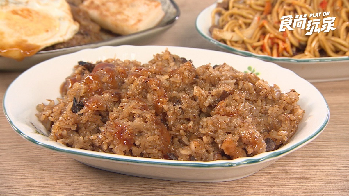 大胃王泱泱來挑戰！桃園－台中「俗擱大碗神店」：拳頭大飯糰、３倍起司車輪餅
