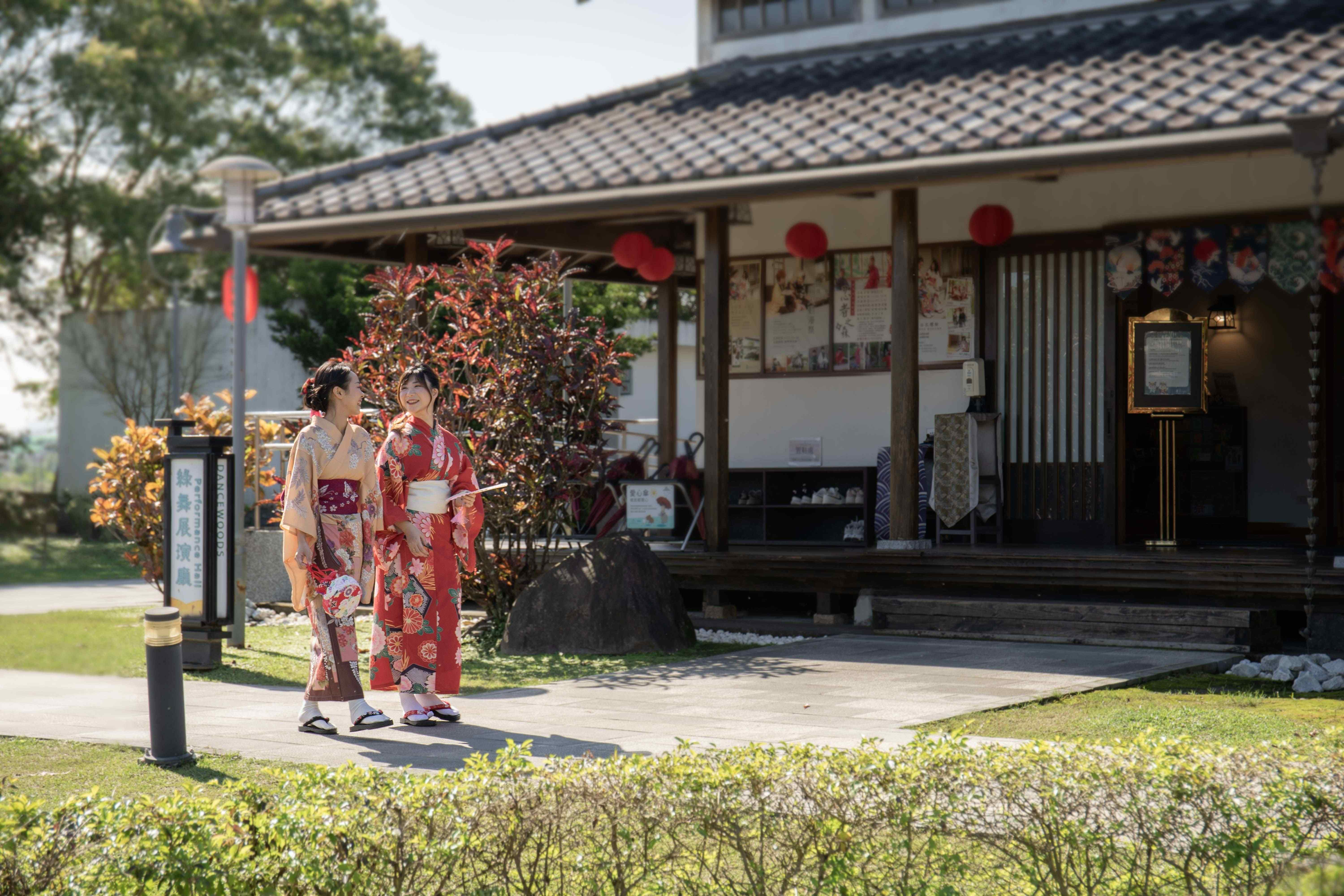 夜遊傳藝、餵水豚、泡湯看龜山島！５間「定點深度玩」住宿推薦，免費抽住宿券
