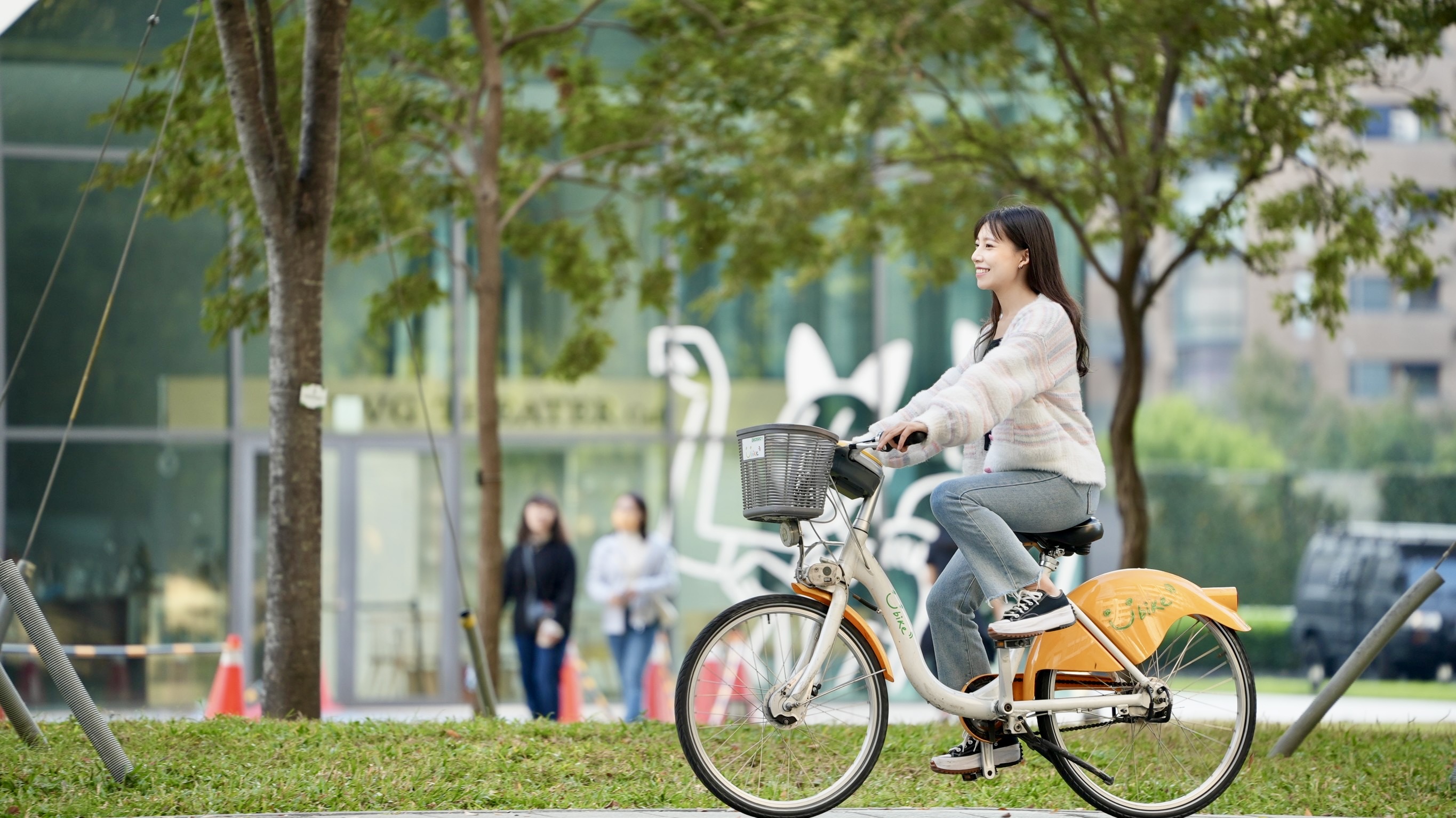 響應國際無車日！三鶯線、新北輕軌、雙北公車都免費，搭台中捷運免費喝星巴克