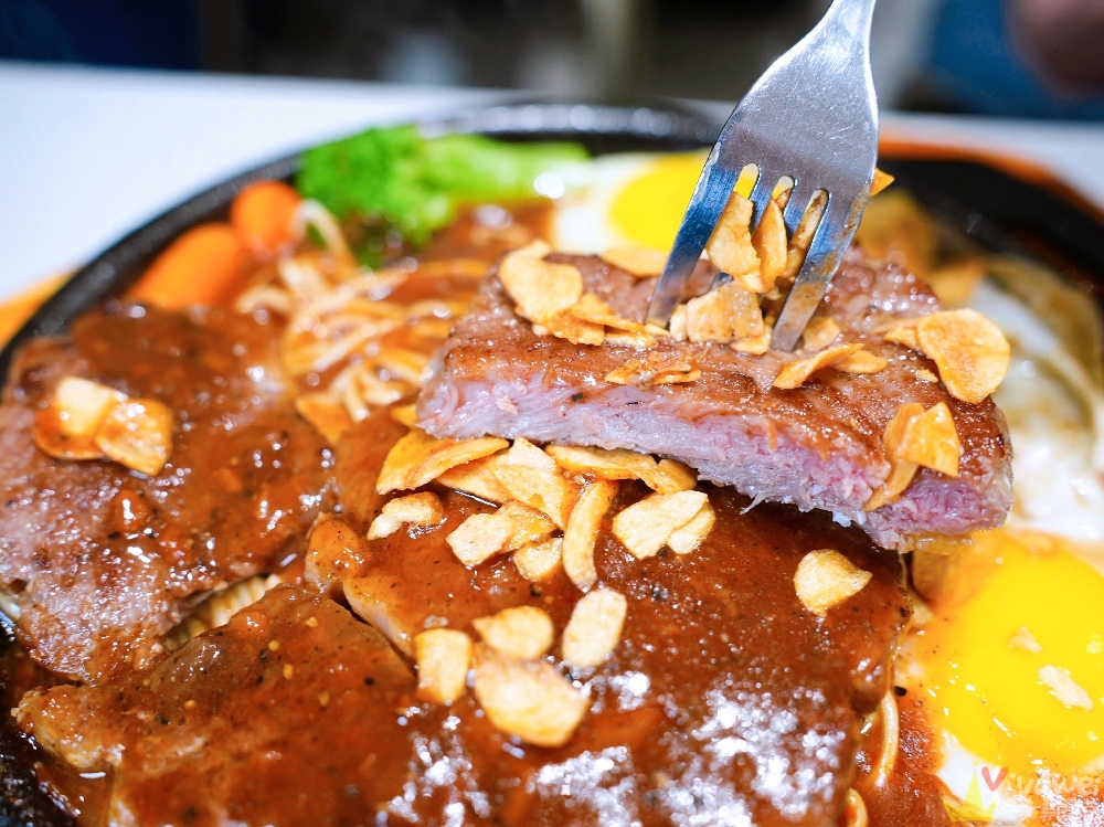 Threads爆紅牛排館！桃園最新排餐＋自助吧吃到飽，220元咖哩、冰淇淋無限續