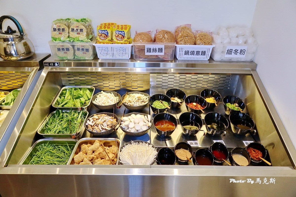 250元吃到飽!高CP值「紅磚老屋火鍋」30款蔬食自助吧、甜點飲品無限吃 250元吃到飽!高CP值「紅磚老屋火鍋」30款蔬食自助吧、甜點飲品無限吃